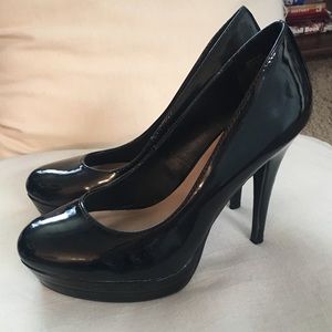 LC Lauren Conrad Black Patent Pumps